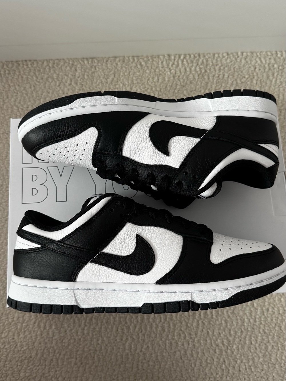 Nike Dunks Low Black/White Sneakers